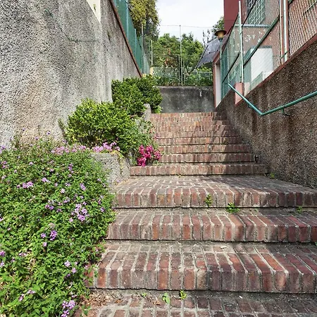 A Relaxing Terrace In Sturla By Wonderful Italy Appartement