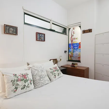 Apartment A Relaxing Terrace In Sturla By Wonderful Italy *